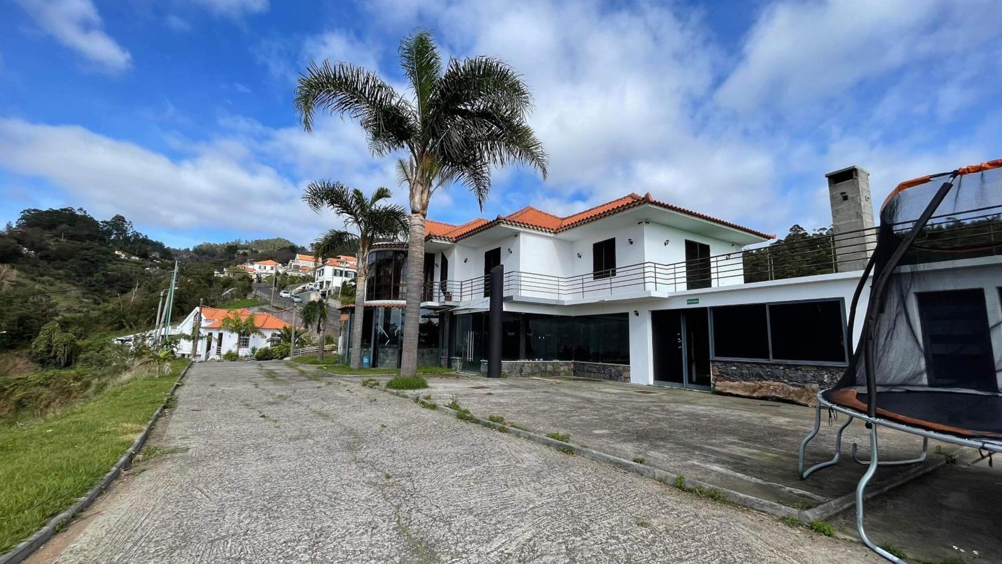 Hollywood Villa Campanário Exterior foto